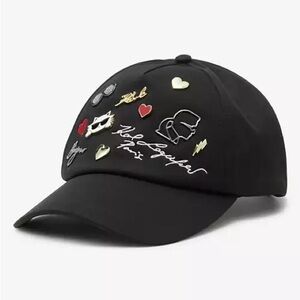 Like new KARL LAGERFELD PARIS
Women's Charm Baseball Hat